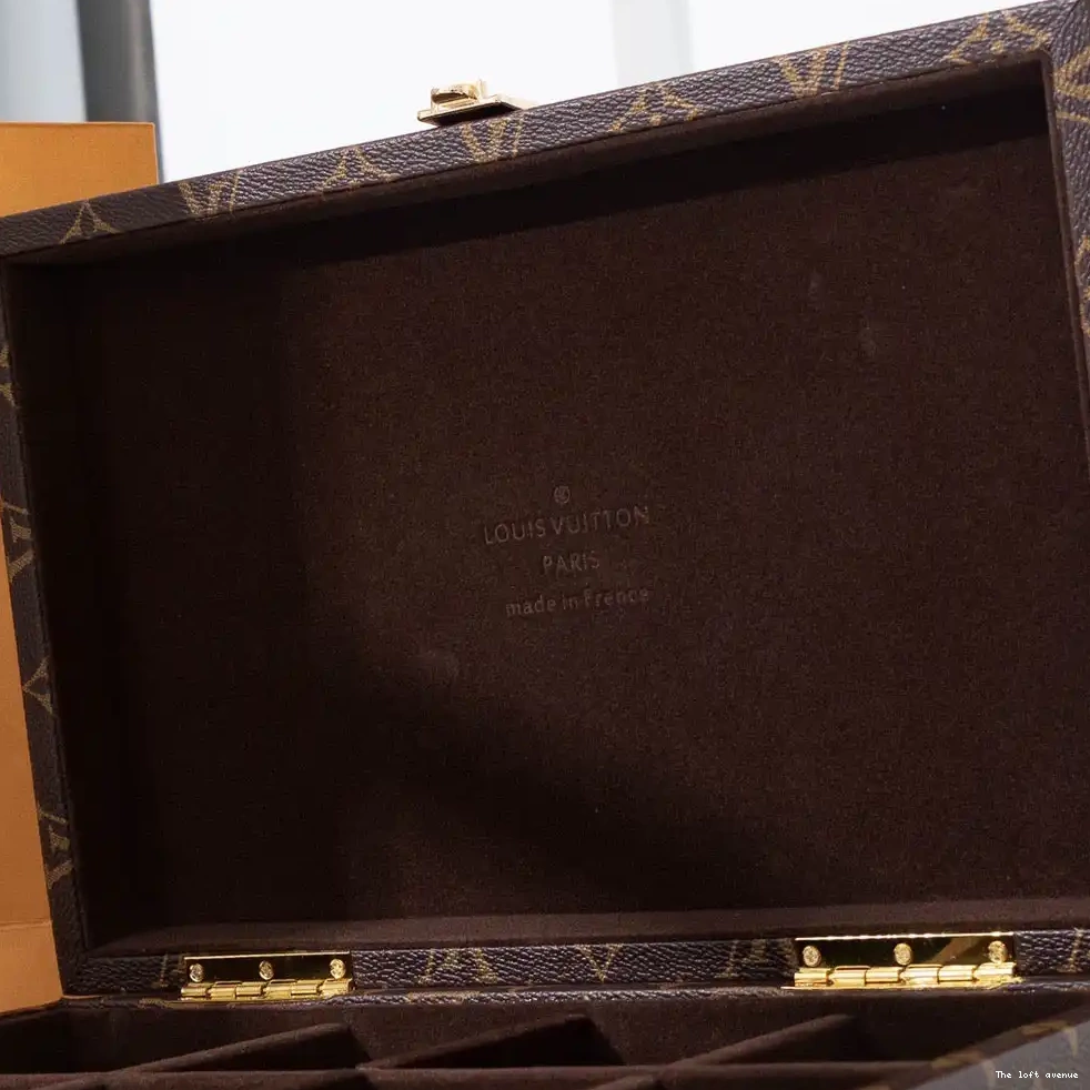 ACCESSORIES LV CUSTOM BOX 0703